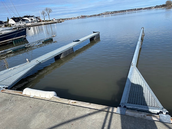 Kalvetangen Marina - 4x10m på Brygge A Kalvetangen