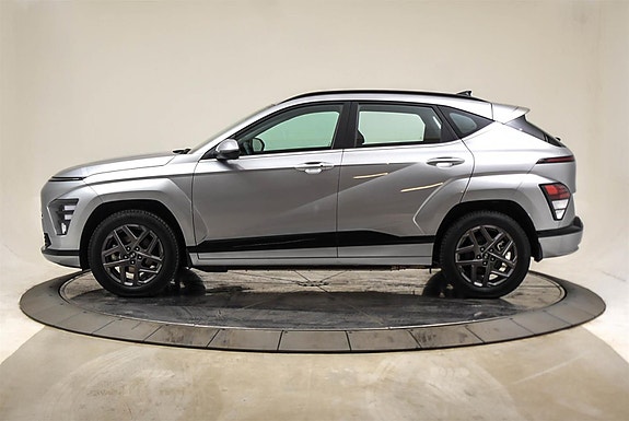 Hyundai Kona 2 of 5