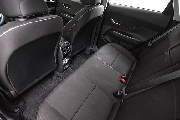 Hyundai Kona 15 of 23
