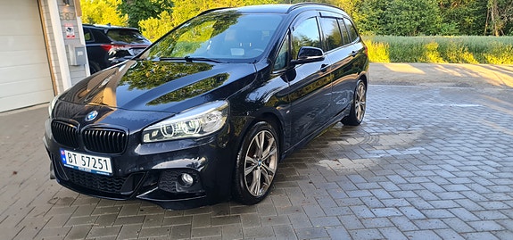 BMW 220D Gran Tourer 2017 photo 2