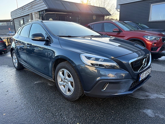 Volvo V40 Cross Country 5 of 5