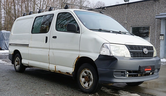 Toyota HiAce 14 of 30