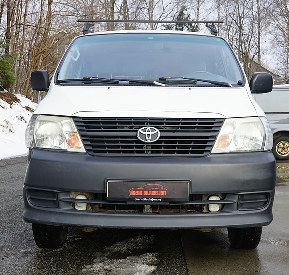 Toyota HiAce 15 of 30