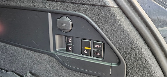 Volkswagen Touareg 18 of 24