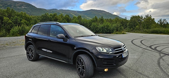 Volkswagen Touareg 4 of 24