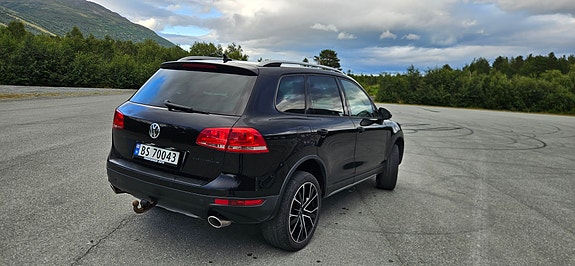 Volkswagen Touareg 7 of 24