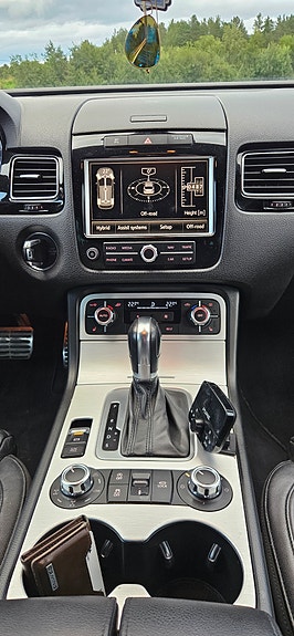 Volkswagen Touareg 13 of 24