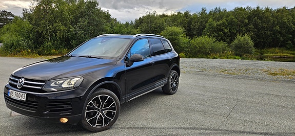 Volkswagen Touareg 3 of 24