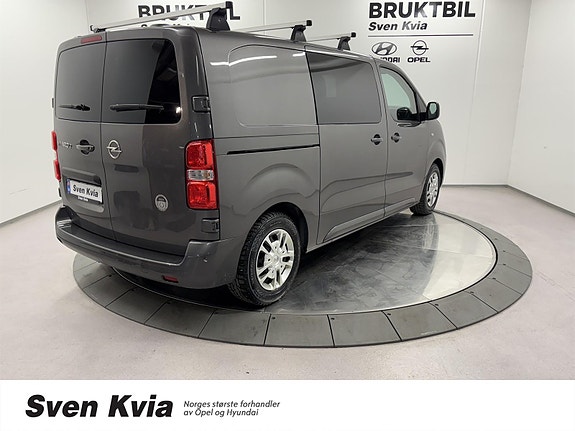 Opel Vivaro 5 of 5