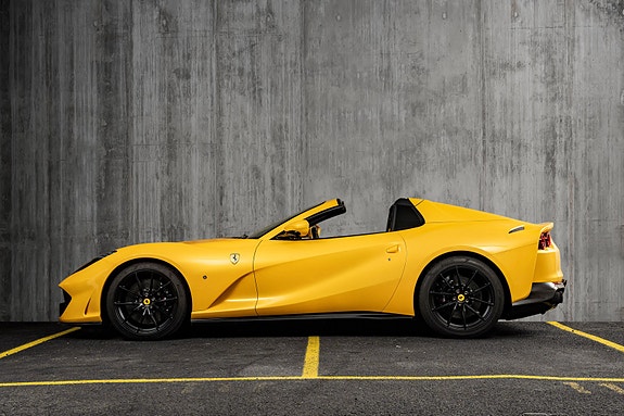 Ferrari 812 GTS 4 of 5