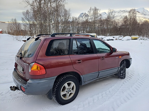 Hyundai Santa Fe 5 of 5