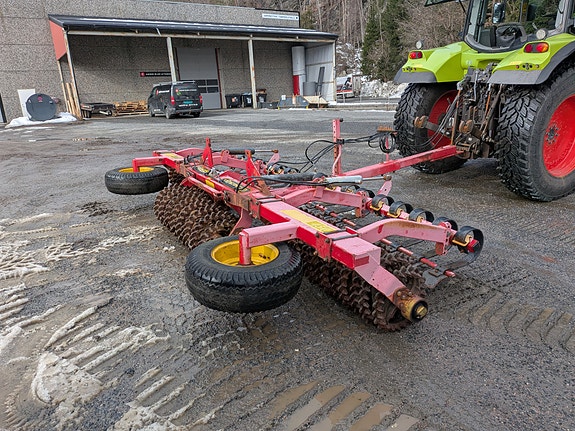 Väderstad Cambridge 450 med hydraulisk CrossBoard