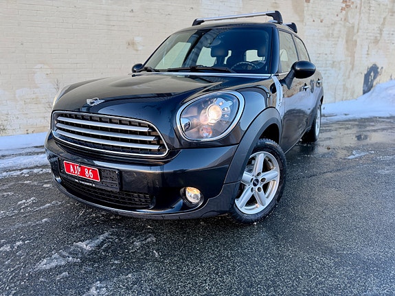 MINI Countryman Cooper D 2 of 11
