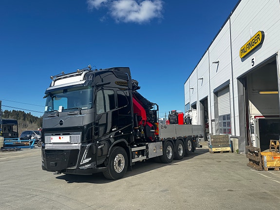 Volvo FH16 700 8X4 Kran 580TEC