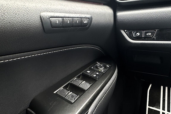 Lexus NX450h 17 of 30