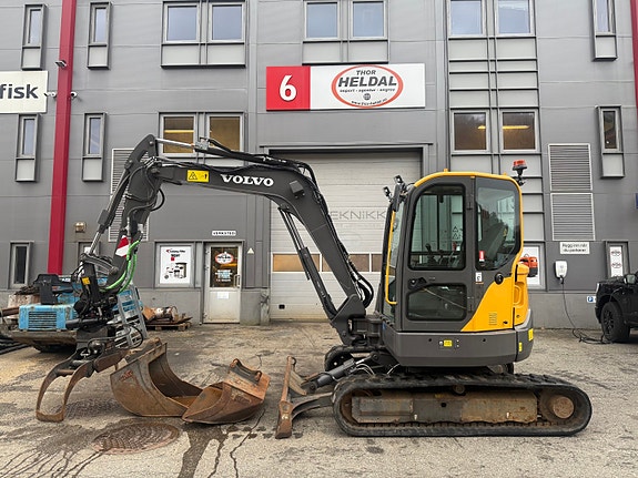 Volvo ECR58D 2 of 5