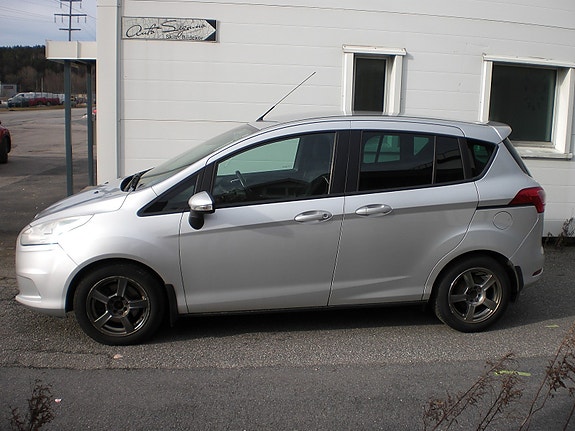 Ford B-MAX 4 of 5
