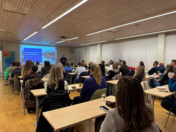 Vårt faste frukosttreff INNOM har godt oppmøte.