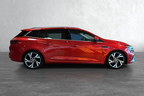 Ønsker du å starte uten innskudd? Da får du Megane RS-Line for 2.572,- pr. mnd med 0,- i egenkapital. Løpetid 10 år.