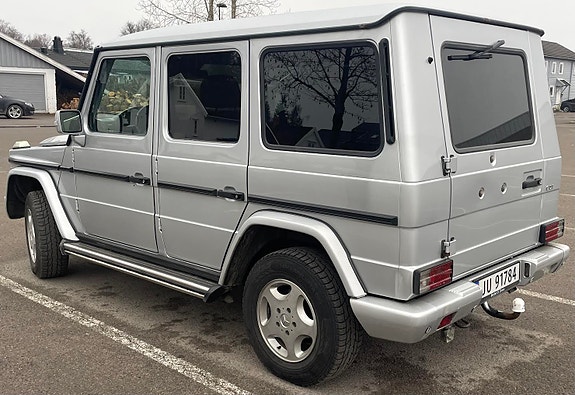 Mercedes-Benz G270 3 of 9