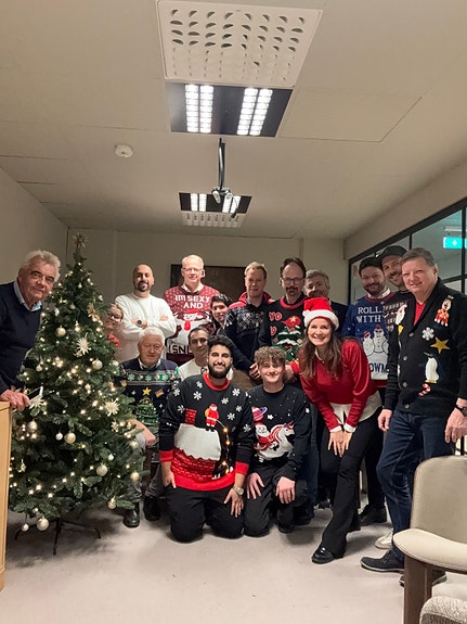 Årets julegenserbilde i administrasjonen