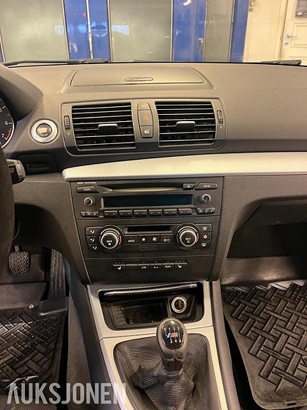 BMW 1-Serie 14 of 22