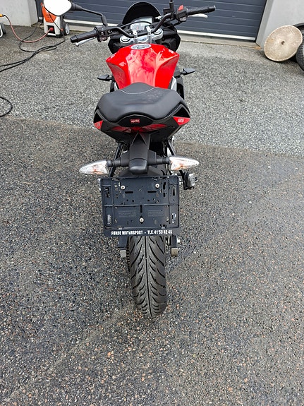 Aprilia RS 125 Tuono 11 of 13