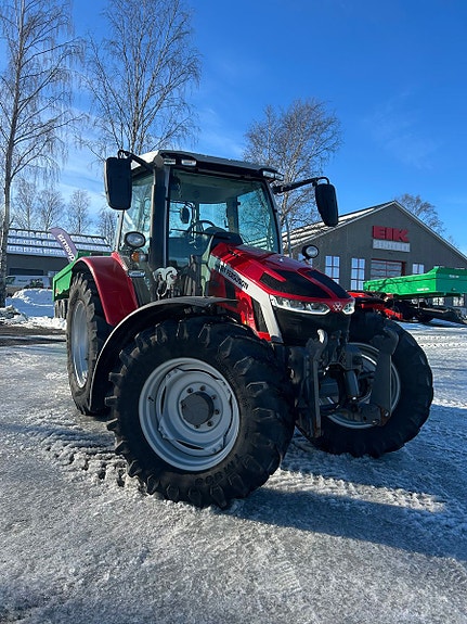 Massey Ferguson MF 5S.145