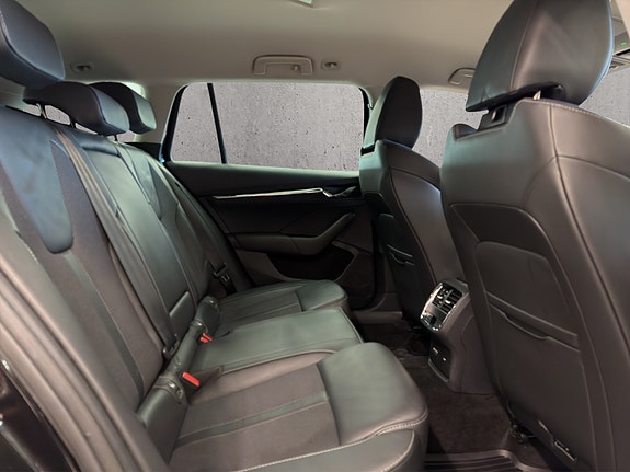 Skoda Octavia 10 of 26