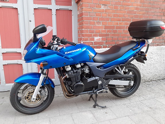 Kawasaki ZR-7S / Z750 3 of 4