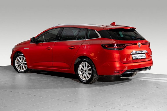 Renault Megane IV 2 of 24
