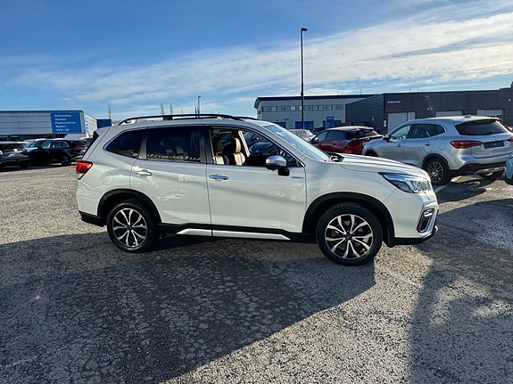 Subaru Forester 7 of 16