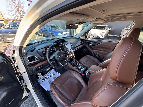 Subaru Forester 11 of 16