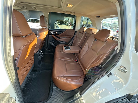 Subaru Forester 12 of 16