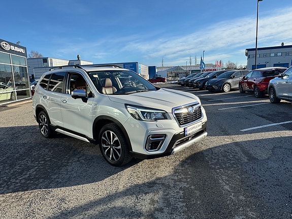 Subaru Forester 8 of 16