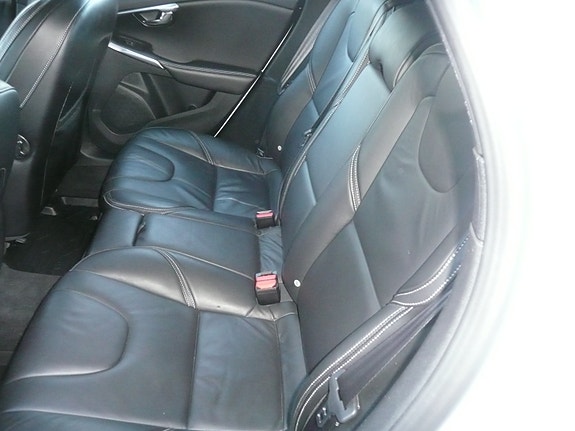 Volvo V40 13 of 30