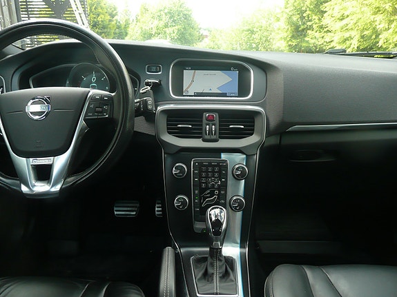 Volvo V40 6 of 30