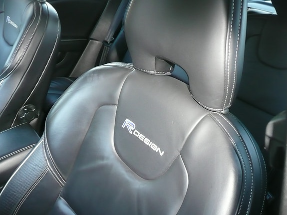 Volvo V40 17 of 30
