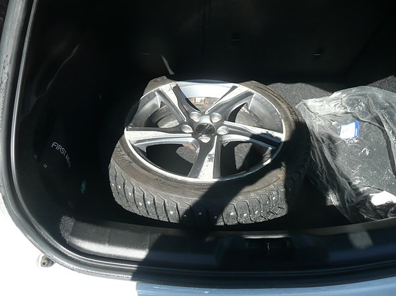 Volvo V40 30 of 30