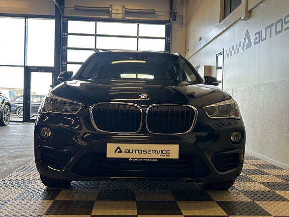 BMW X1 5 of 5