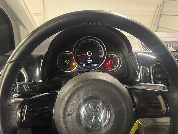 Volkswagen UP! 18 of 29
