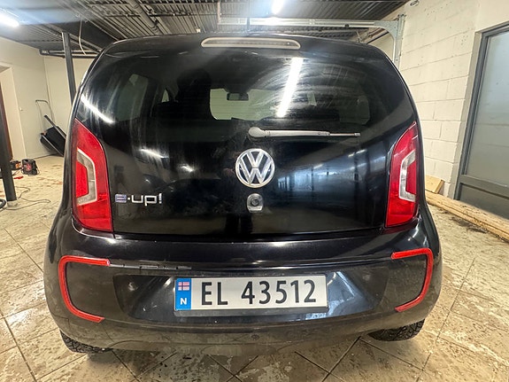Volkswagen UP! 4 of 29