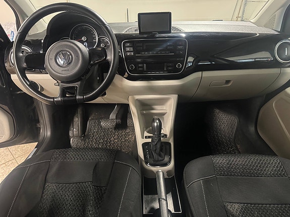 Volkswagen UP! 10 of 29