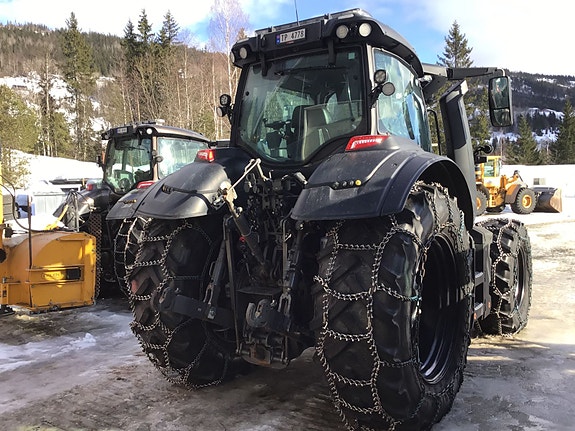 Valtra Q305 Twin Track 2024, kr 2 150 000,-