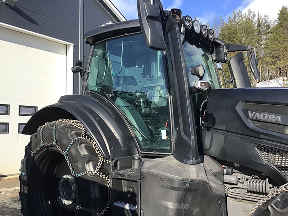 Valtra Q305 Twin Track 2024, kr 2 099 000,-