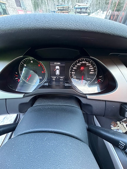 Audi A4 15 of 19