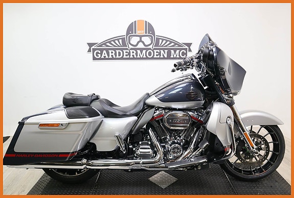 Harley-Davidson Street Glide CVO 117