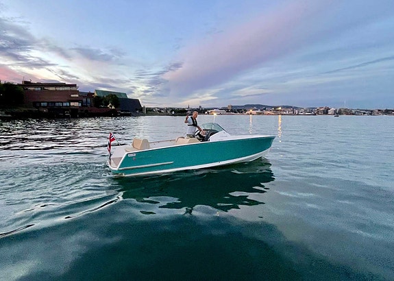 2022 Cormate SU23 - Mint Green - 6,2L V8 350HK