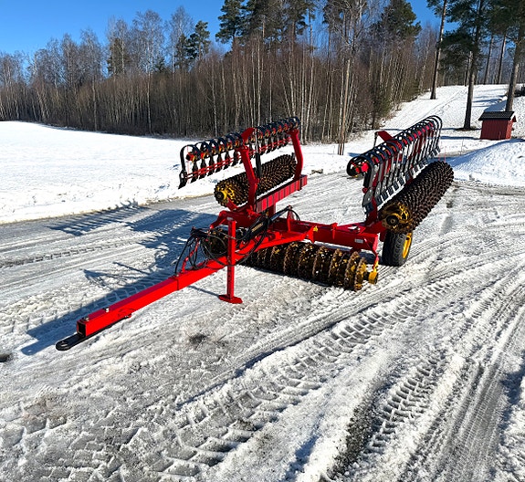 Meget fin Väderstad Crosskill trommel 7,3M med nye crossboard plater