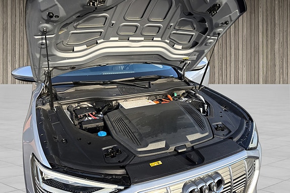 Audi 50 22 of 26